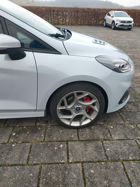 Gebraucht Ford Fiesta ST 200 PS (147 kW) 2018 Grau Kleinwagen