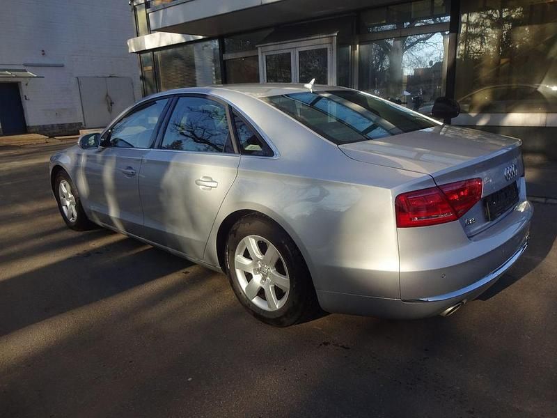 Gebraucht Audi A8 250 PS (183 kW) 2012 Silber Limousine