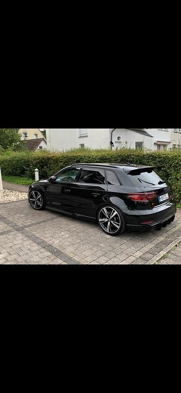 Schwarz Gebraucht 2021 Audi RS3 Kleinwagen | 47.500 € (Guter Preis) - Bild 1/4