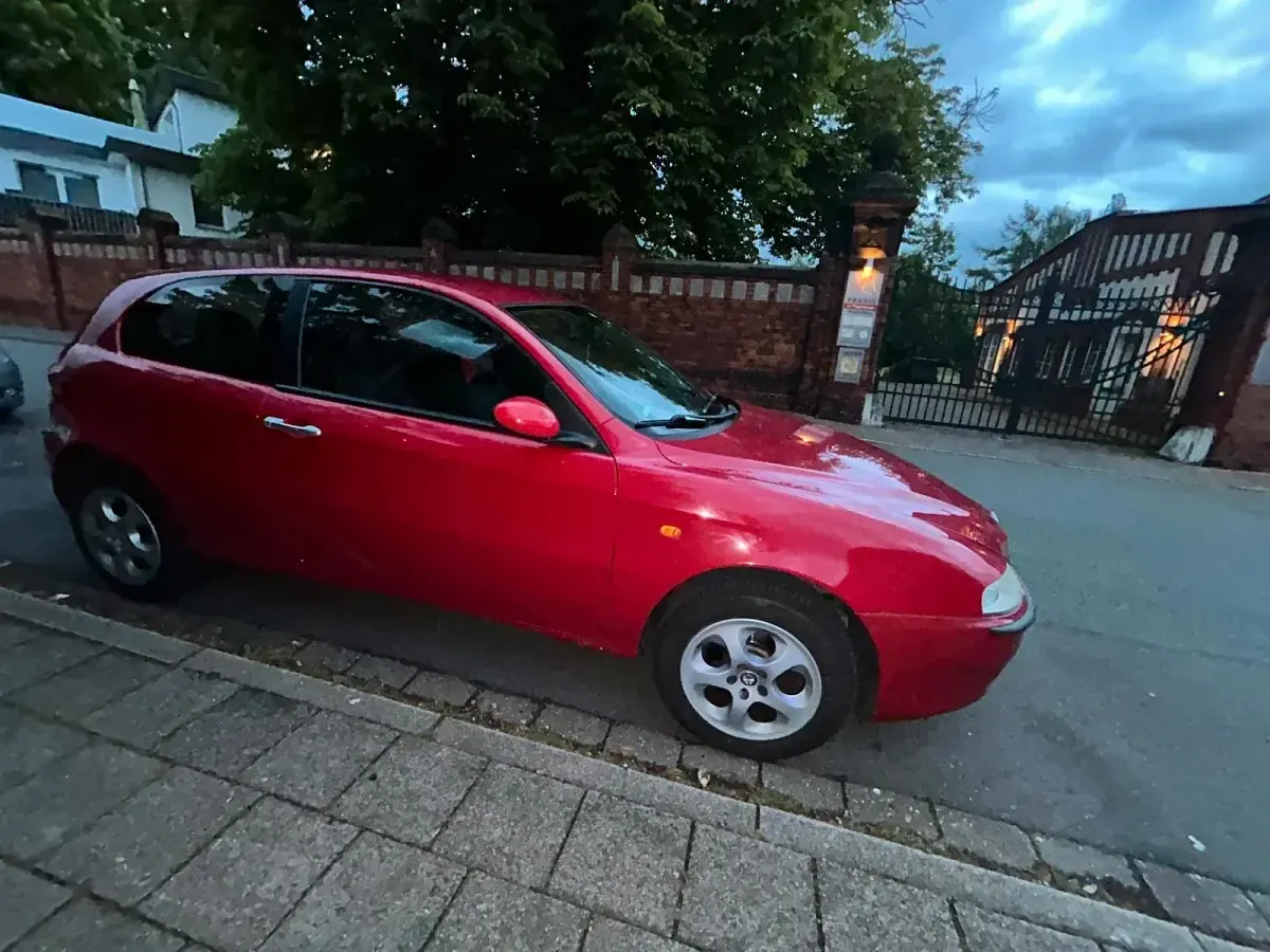Occasion Alfa Romeo 147 105 ch (77 kW) 2004 Rouge Citadine