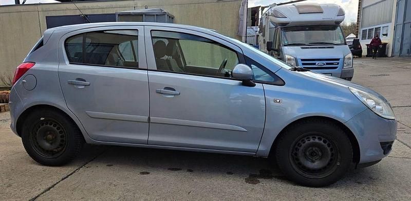 Usado Opel Corsa Catch Me 80 HP (58 kW) 2008 Azul Citadino