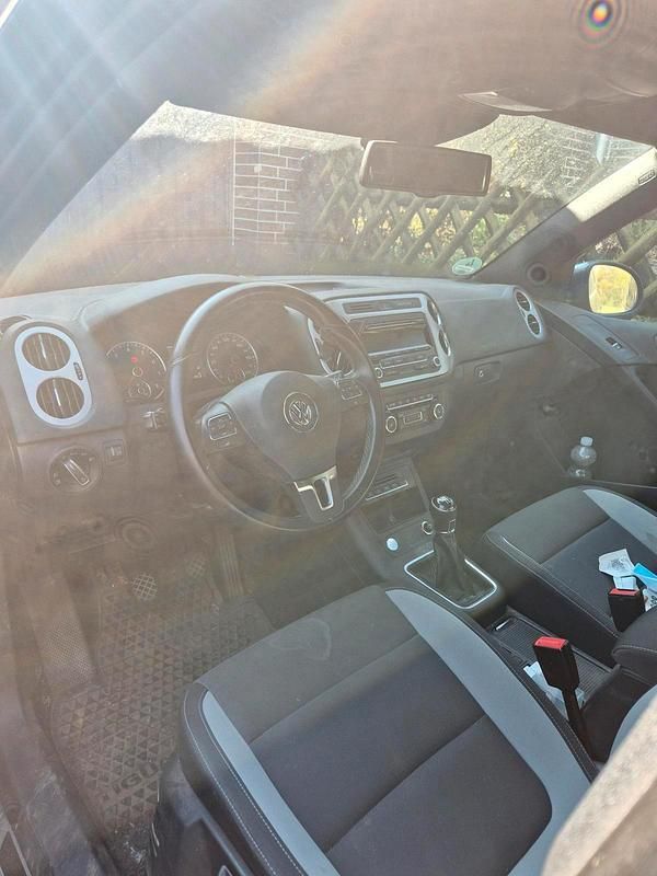 Gebraucht VW Tiguan 160 PS (117 kW) 2013 Grau SUV