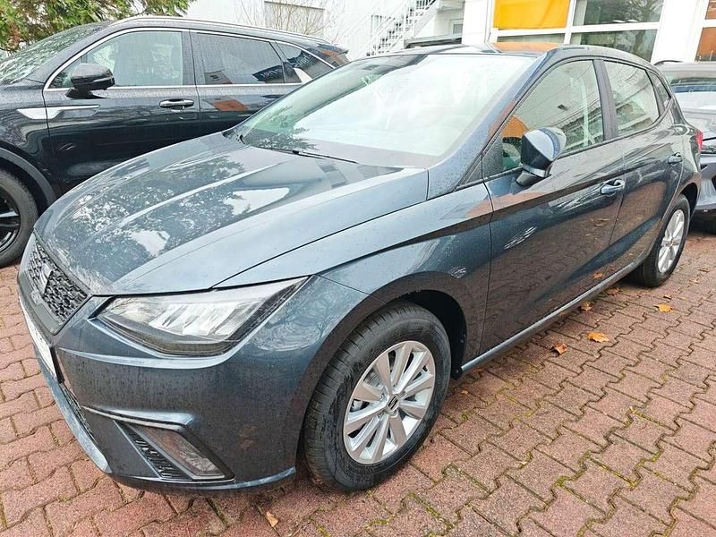Neu Seat Ibiza Reference 80 PS (58 kW) 2025 Grau Limousine