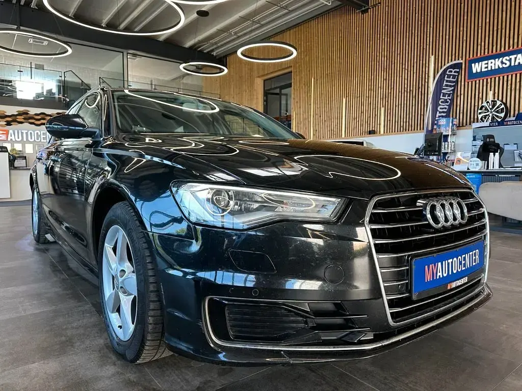 Gebraucht Audi A6 Ambiente 218 PS (160 kW) 2015 Schwarz Kombi