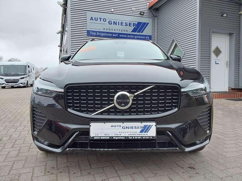 Gebraucht Volvo XC60 Plus 197 PS (144 kW) 2023 Onyx black SUV