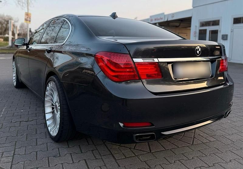 Gebraucht BMW 730L 245 PS (180 kW) 2010 Limousine