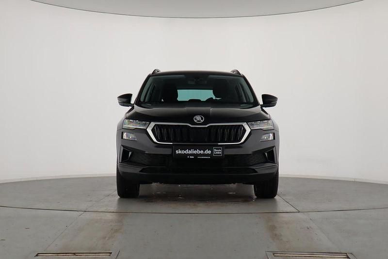 Gebraucht Skoda Karoq Selection 150 PS (110 kW) 2024 Schwarzmagic perleffekt SUV