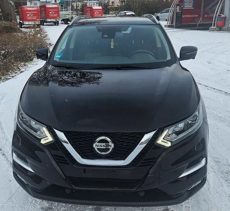 Violett Gebraucht 2018 Nissan Qashqai N-Connecta SUV | 14.400 € (Fairer Preis) - Bild 1/4