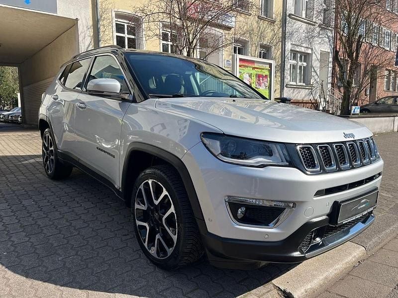 Gebraucht Jeep Compass Limited 150 PS (110 kW) 2020 Silber SUV
