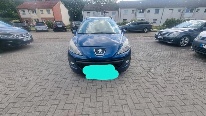 Blau Gebraucht 2010 Peugeot 207 Filou Kombi | 2.200 € (Fairer Preis) - Bild 1/4