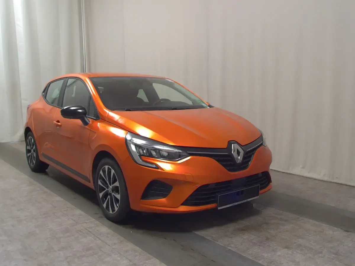 Gebraucht Renault Clio Equilibre 143 PS (105 kW) 2023 Valencia orange Kleinwagen