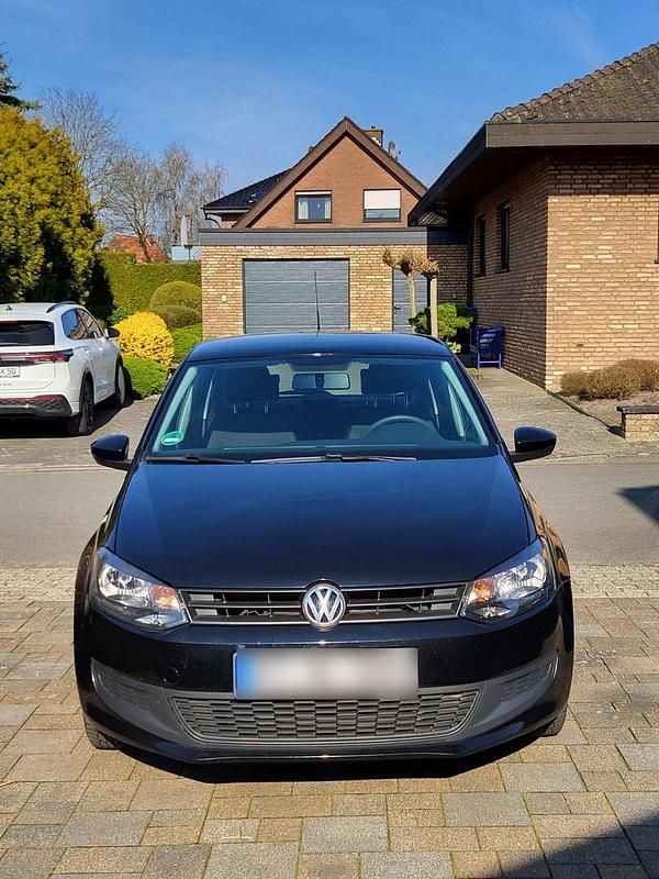 Gebraucht VW Polo 60 PS (44 kW) 2013 Schwarz Kleinwagen