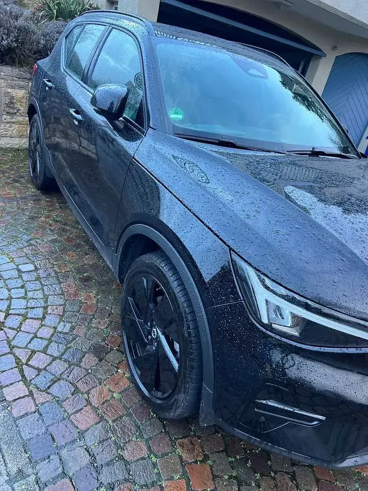 Gebraucht Volvo XC40 Plus 163 PS (119 kW) 2024 Schwarz SUV