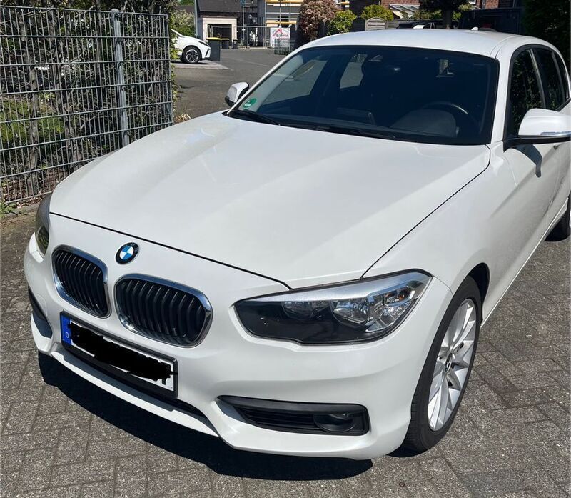 Weiß Gebraucht 2017 BMW 118 Kleinwagen | 12.900 € (Guter Preis) - Bild 1/4