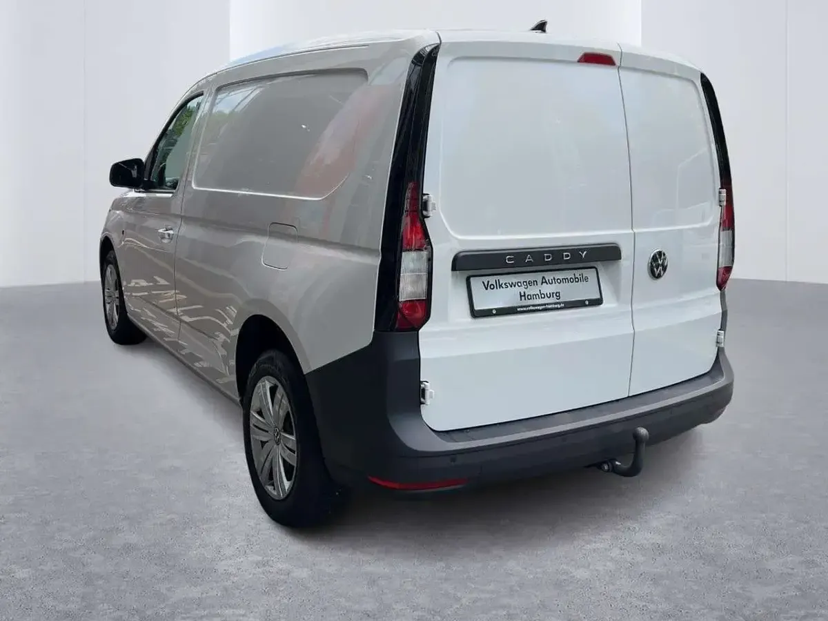 Gebraucht VW Caddy 102 PS (75 kW) 2022 B4 candyweiß Van / Kleinbus