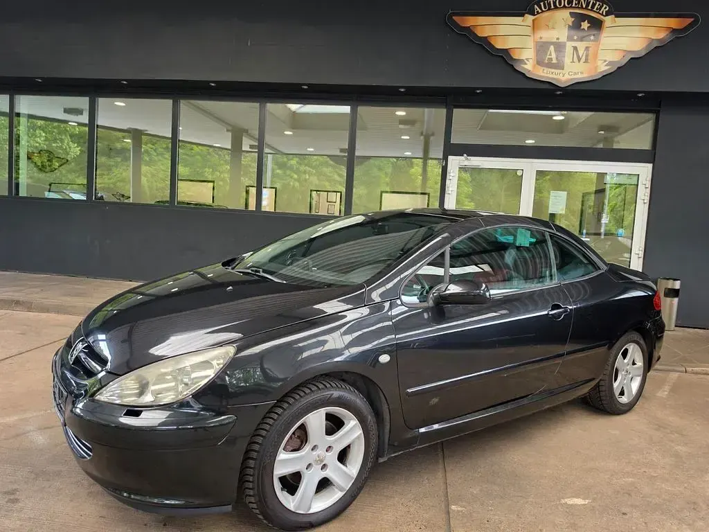 Gebraucht Peugeot 307 CC Tendance 136 PS (100 kW) 2003 Rot Cabrio