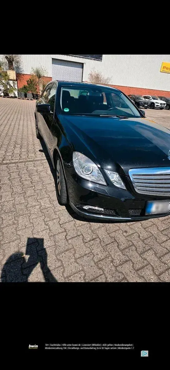 Gebraucht Mercedes E220 Elegance 170 PS (125 kW) 2009 Schwarz Limousine