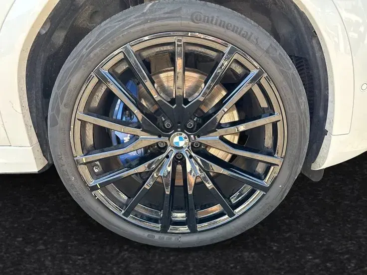 Gebraucht BMW X6 M Sport 340 PS (250 kW) 2022 Mineralweiss metallic SUV