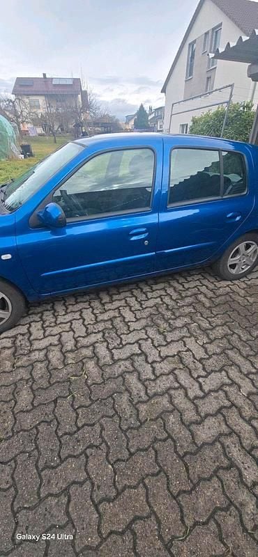 Gebraucht Renault Clio II Campus 58 PS (42 kW) 2010 Blau Kleinwagen