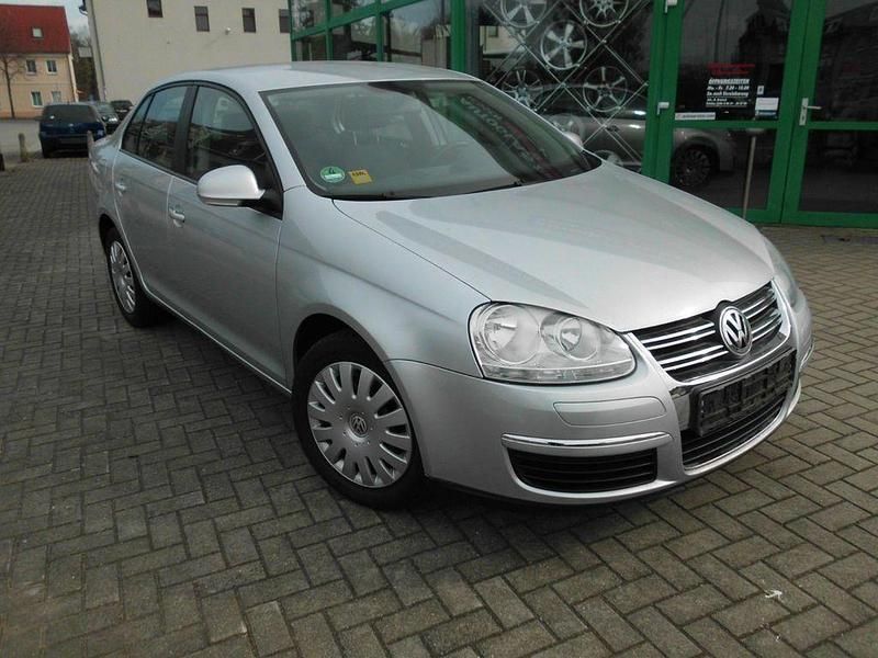 Gebraucht VW Jetta Trendline 102 PS (75 kW) 2006 Silber Limousine