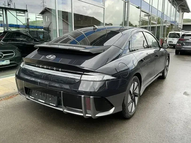 Gebraucht Hyundai Ioniq 6 Techniq 167 kW (228 PS) 2024 Schwarz Limousine