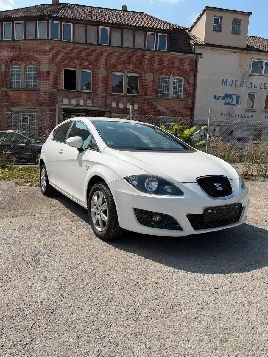 Gebraucht Seat Leon 105 PS (77 kW) 2010 Weiß Kleinwagen