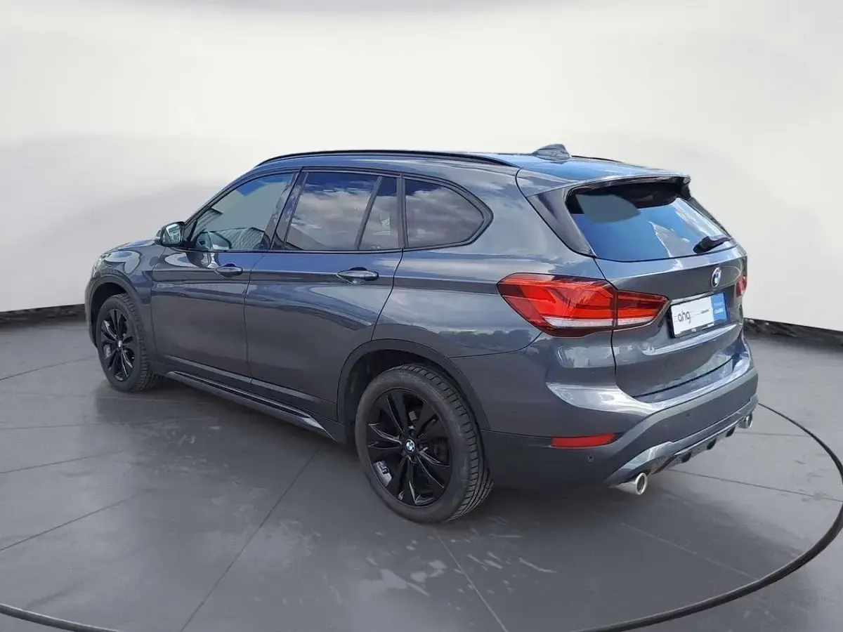 Gebraucht BMW X1 Sport Line 150 PS (110 kW) 2020 Grau SUV