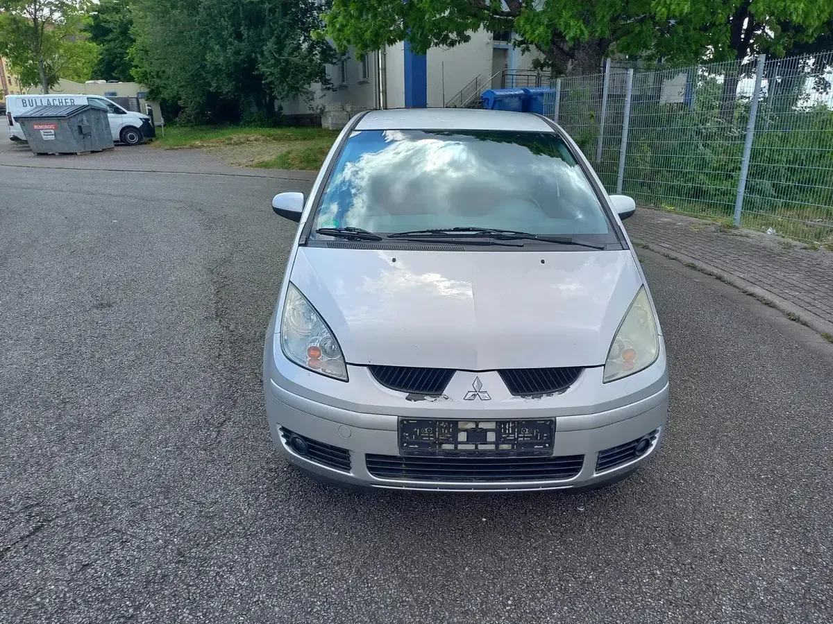 Gebraucht Mitsubishi Colt 95 PS (69 kW) 2004 Silber Kleinwagen