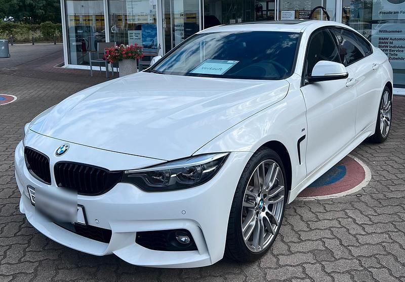 Weiß Gebraucht 2019 BMW 420 M Sport Coupé | 24.599 € (Etwas zu teuer) - Bild 1/4