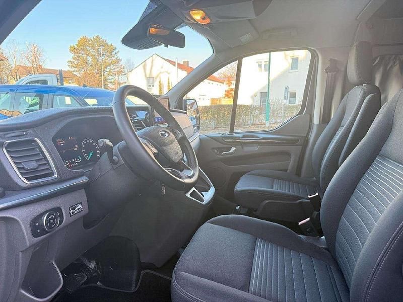 Gebraucht Ford Transit Custom Trend 150 PS (110 kW) 2024 Magneticgrau (metallic) Van / Kleinbus