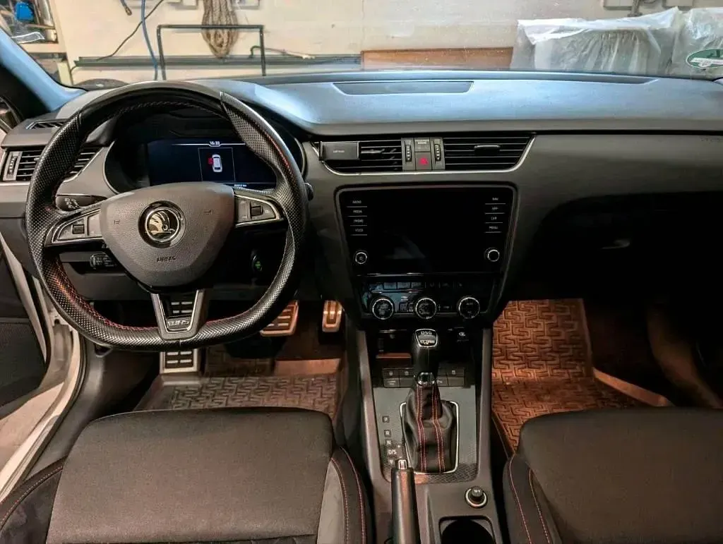 Gebraucht Skoda Octavia RS 245 PS (180 kW) 2020 Weiß Kombi