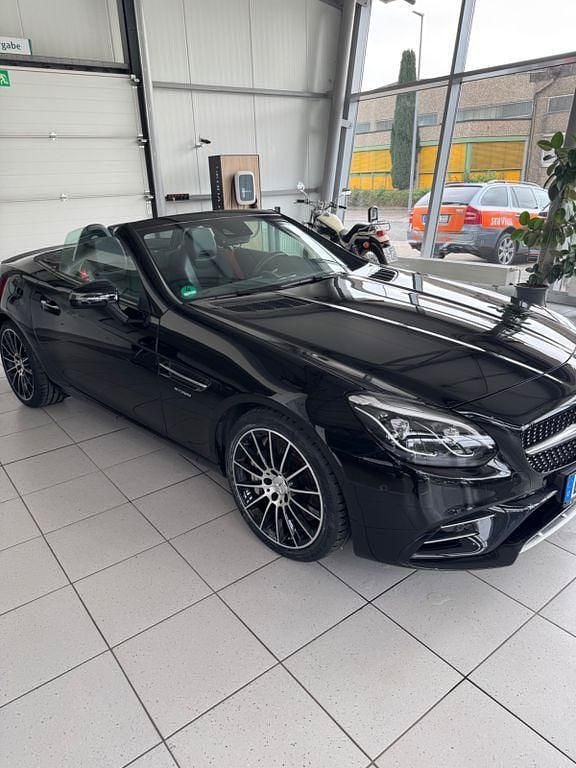 Schwarz Gebraucht 2018 Mercedes SLC43 AMG AMG Coupé | 40.999 € (Fairer Preis) - Bild 1/4