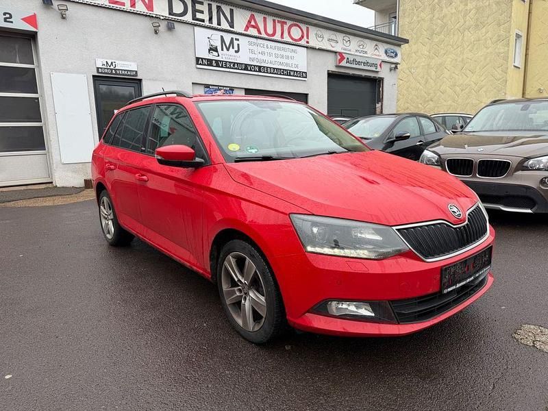 Gebraucht Skoda Fabia Joy 90 PS (66 kW) 2016 Rot Kombi