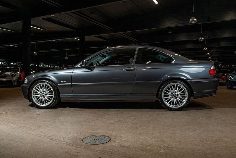 Gebraucht BMW 325 Performance 192 PS (141 kW) 2001 Grau Coupé