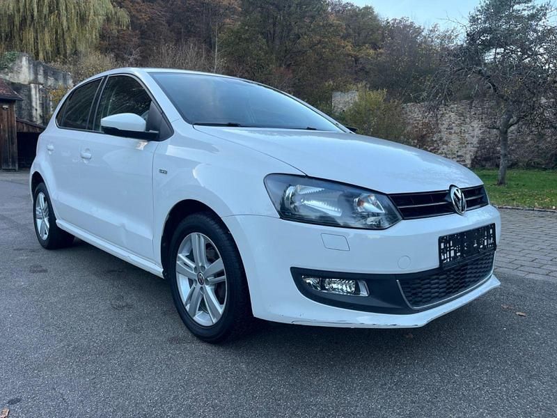 Weiß Gebraucht 2013 VW Polo Life Kleinwagen | 2.880 € (Superpreis) - Bild 1/4