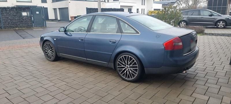 Gebraucht Audi A6 220 PS (161 kW) 2002 Blau Limousine