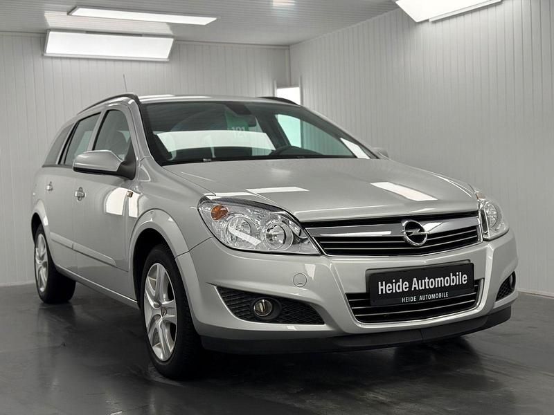 Gebraucht Opel Astra Edition 90 PS (66 kW) 2009 Silber Kombi