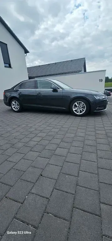 Gebraucht Audi A4 190 PS (139 kW) 2016 Grau Limousine