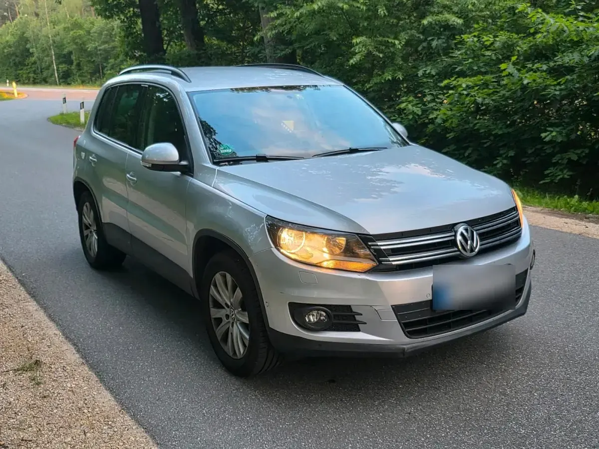 Gebraucht VW Tiguan 140 PS (102 kW) 2012 Silber SUV