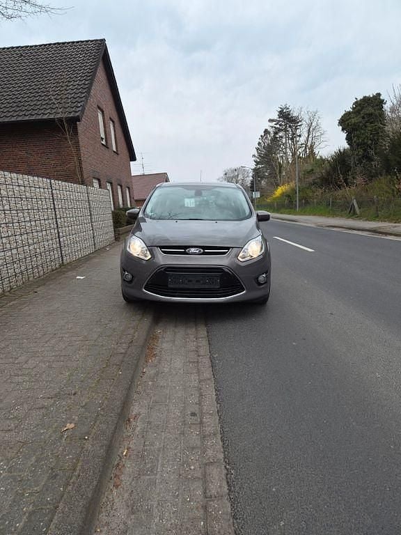 Gebraucht Ford C-MAX Titanium 116 PS (85 kW) 2012 Braun Van / Kleinbus
