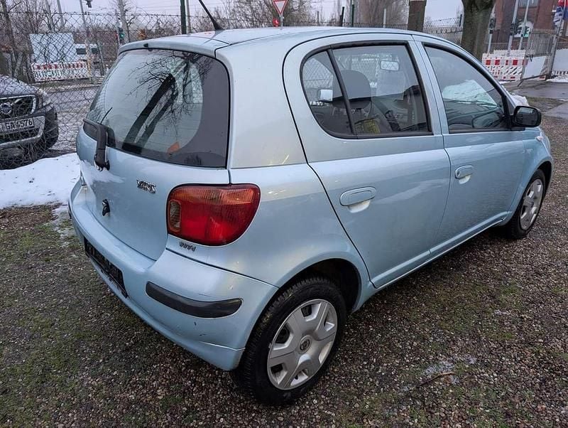 Gebraucht Toyota Yaris 83 PS (61 kW) 2005 Grün Kleinwagen