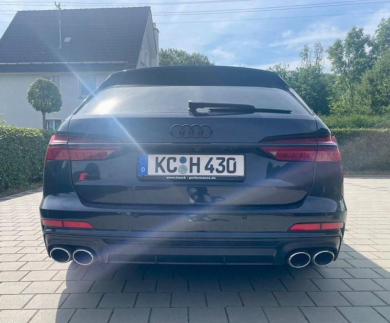 Gebraucht Audi S6 Ambiente 349 PS (256 kW) 2020 Blau Kombi