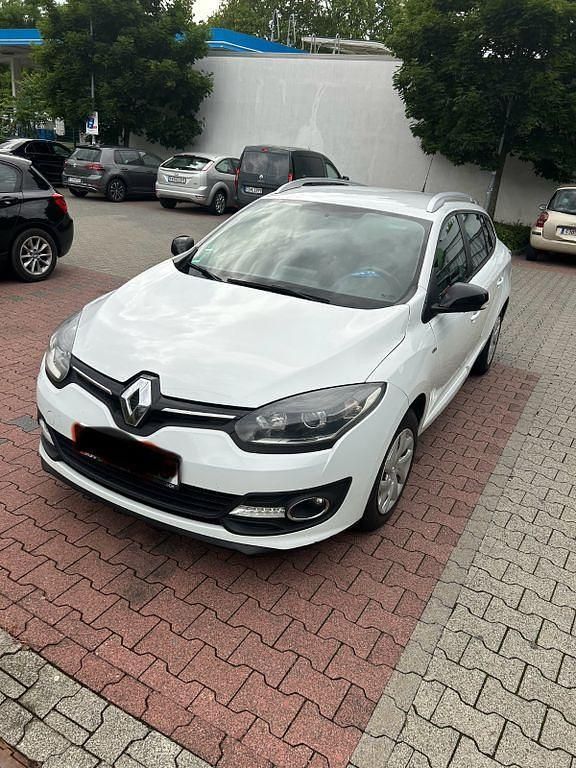 Weiß Gebraucht 2016 Renault Mégane III Experience Limousine | 4.850 € (Guter Preis) - Bild 1/4