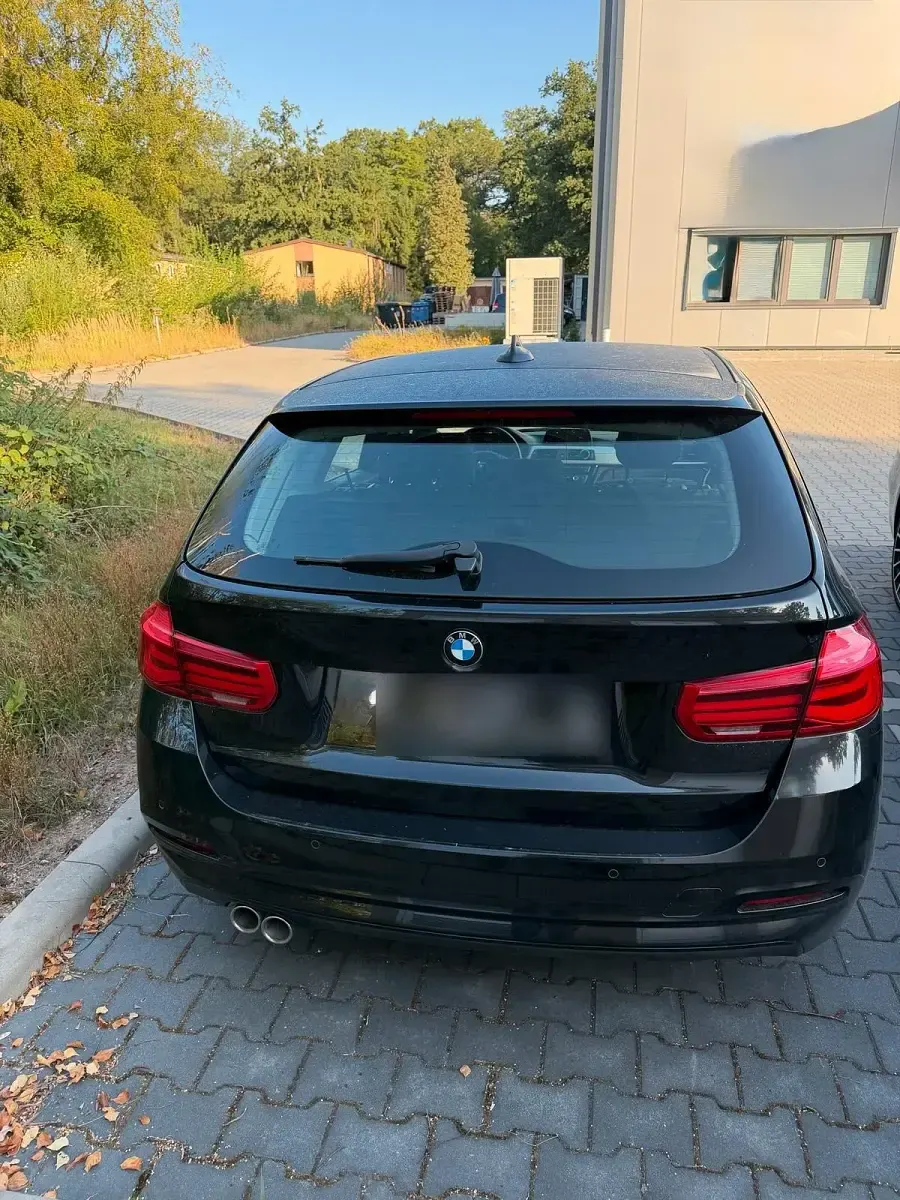 Gebraucht BMW 320 190 PS (139 kW) 2017 Schwarz Kombi