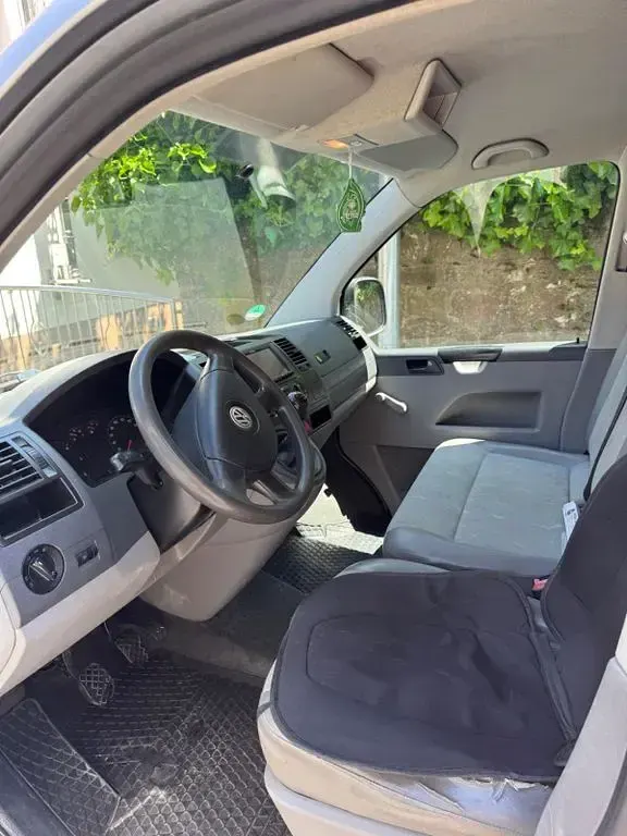 Gebraucht VW T5 102 PS (75 kW) 2008 Grau Van