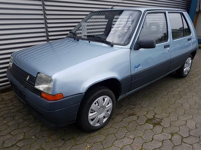 Brugt Renault R5 45 HK (33 kW) 1989 Blå Hatchback