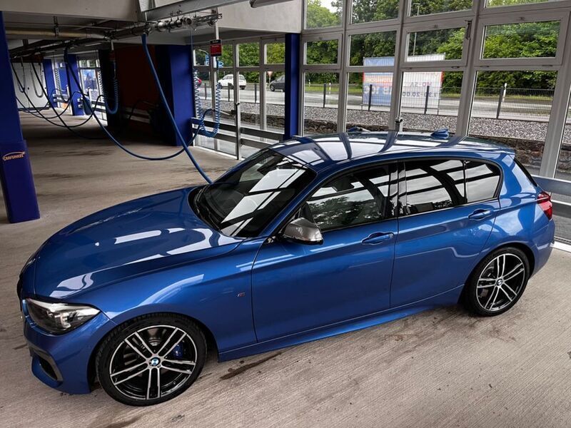 Blau Gebraucht 2019 BMW M140 M Sport Limousine | 29.800 € (Guter Preis) - Bild 1/4