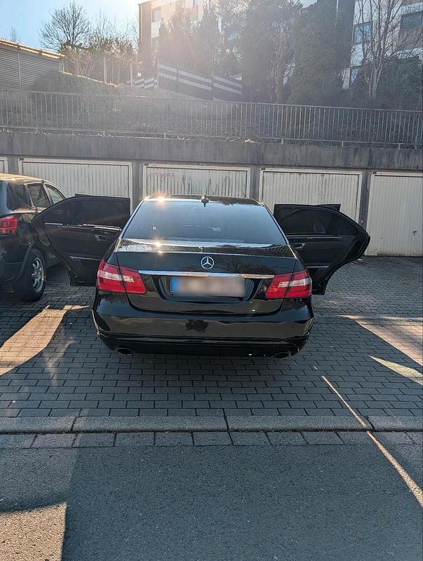 Gebraucht Mercedes E350 292 PS (214 kW) 2010 Limousine