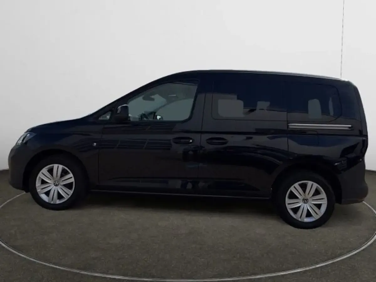 Gebraucht VW Caddy Basis 114 PS (83 kW) 2021 Deep black perleffekt Van / Kleinbus