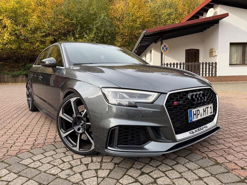 Gebraucht Audi RS3 Ambiente 610 PS (448 kW) 2018 Grau Limousine